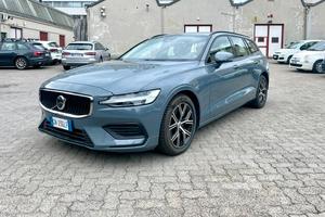 Volvo V60 B4 (d) automatico Plus Dark