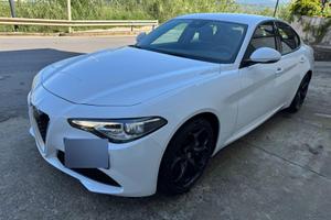 Alfa romeo Giulia 160cv - 11/2018 - 93000km