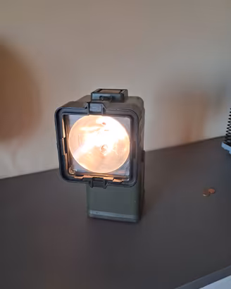 Torcia faro ricaricabile emergenza, made in Italy.