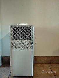 Condizionatore portatile 2.5 kW caldo/freddo 