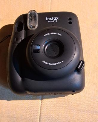 Fujifilm Instax Mini 11 Grigio con Custodia