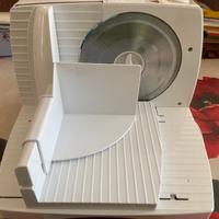 Affettatrice salvaspazio