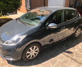 Peugeot 208 - 2016