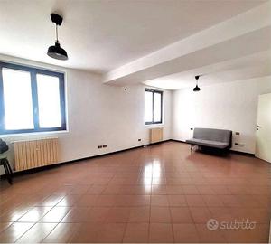 Appartamento di 45 m² con 1 locale e posto auto a 