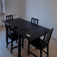 Tavolo ikea completo di 4 sedie