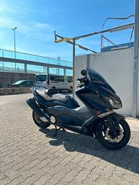 Tmax 530 black