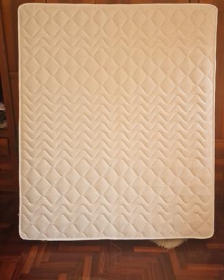 Materasso matrimoniale + Rete a doghe