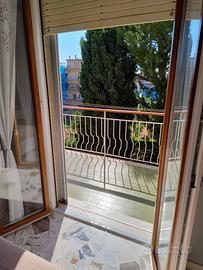 Ribassato dell' 8% privato vende trilocale,cantina