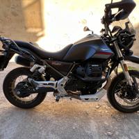 Moto Guzzi V85 TT - 2023