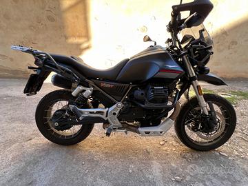 Moto Guzzi V85 TT - 2023