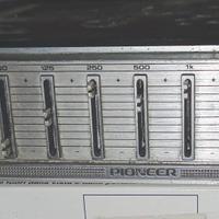 Equalizzatore Pioneer per autoradio