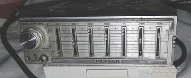 Equalizzatore Pioneer per autoradio