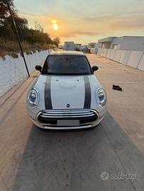 MINI 1.5 Cooper D Busines