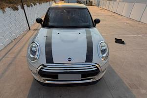 MINI 1.5 Cooper D Busines