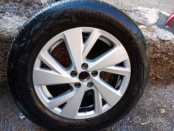 4 cerchi + gomme da 16 Volkswagen t-cross original