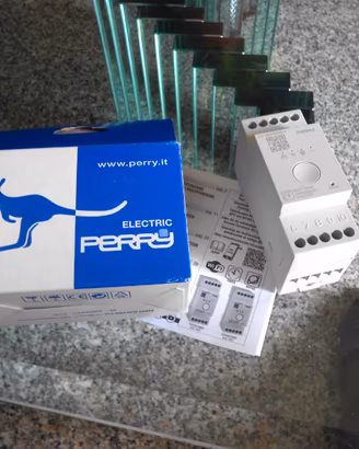Interruttore orario Wi-Fi multifunzione Perry