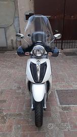 Beverly carnaby 300 i.e.