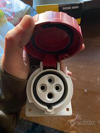 Prese e spine trifase