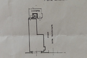 Due fondi adiacenti tot. 47mq piano terra +bagno