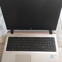 portatile HP 450 G3 core i5 8gb RAM 256 SSD 