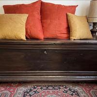 Cassapanca in noce XIX secolo