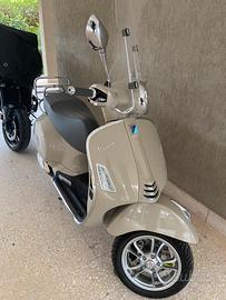 Vespa 300 GtS