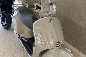 Vespa 300 GtS