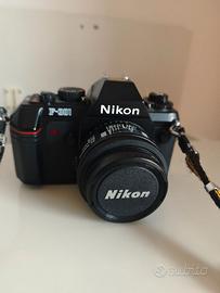 Fotocamera Nikon analogica
