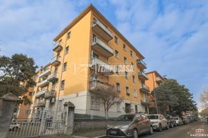 AMPIO TRILOCALE ZONA SANT'ORSOLA