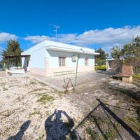 Villa con terreno contrada montenegro