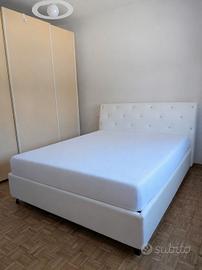 Letto matrimoniale con box in ecopelle/pelle