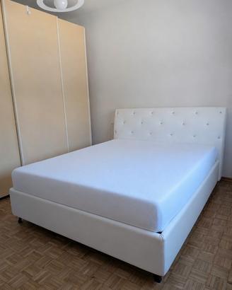 Letto matrimoniale con box in ecopelle/pelle