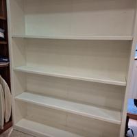 Mobile con scansie bianco