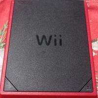 Nintendo Wii Mini rossa + 2 giochi (Mario Kart + M
