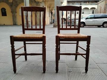N.2 sedie con seduta in paglia