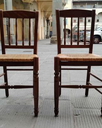 N.2 sedie con seduta in paglia