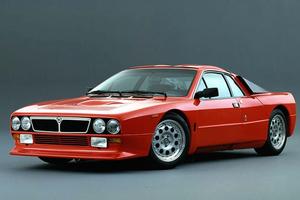 Paraurti e cruscotto lancia 037 rally stradale