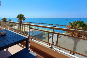 CASA ANNA VENTIMIGLIA appartamento fronte mare