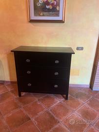 Comò nero