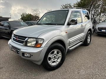 Mitsubishi Pajero 3.2 DI-D GLS-2 - GANCIO TRAINO