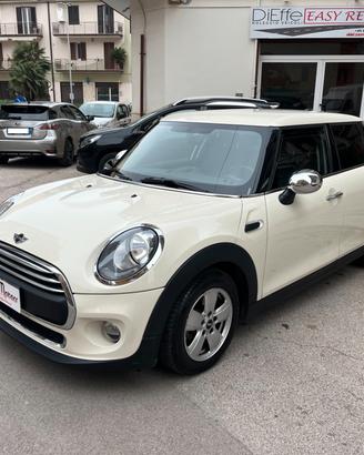 Mini 1.5 Cooper D Business XL 5 porte