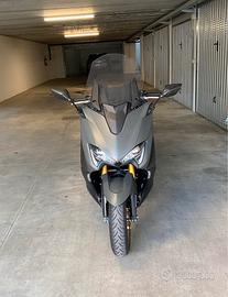 T-Max 560 tech max