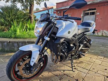 Yamaha FZ1 - 2015 pari nuova