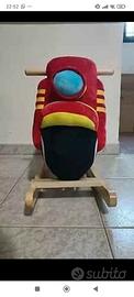 dondolo peluche e legno con suoni
