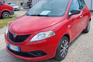 Lancia Ypsilon 1.2 69 CV 5 porte Silver