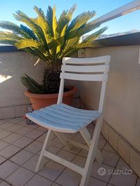 Sedie pieghevoli in plastica resistente 