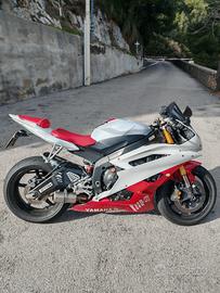 Yamaha r6 