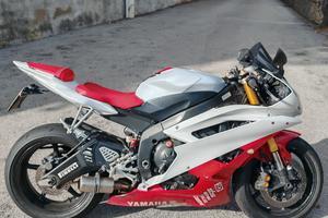 Yamaha r6 
