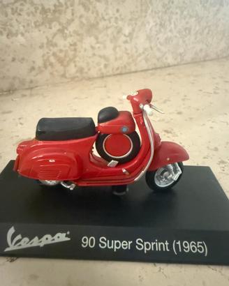 Modellino vespa 90 super sprint (1965)