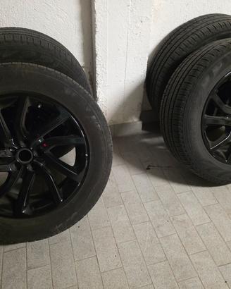 4 cerchi in lega Land Rover neri da 18 con gomme 